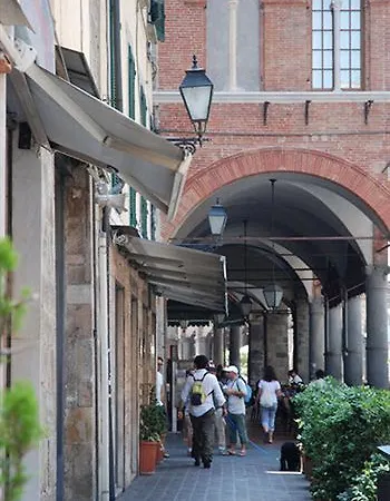 Due Borghi Nocleg ze śniadaniem Piza
