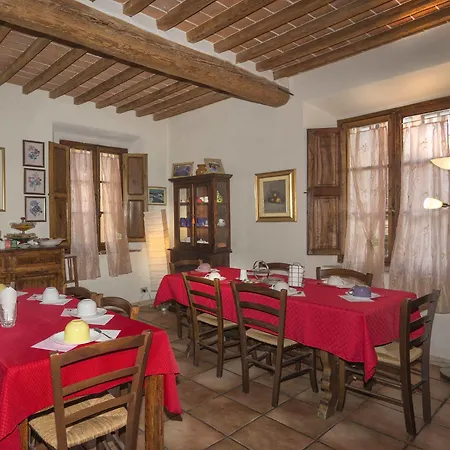 Due Borghi Nocleg ze śniadaniem 3*